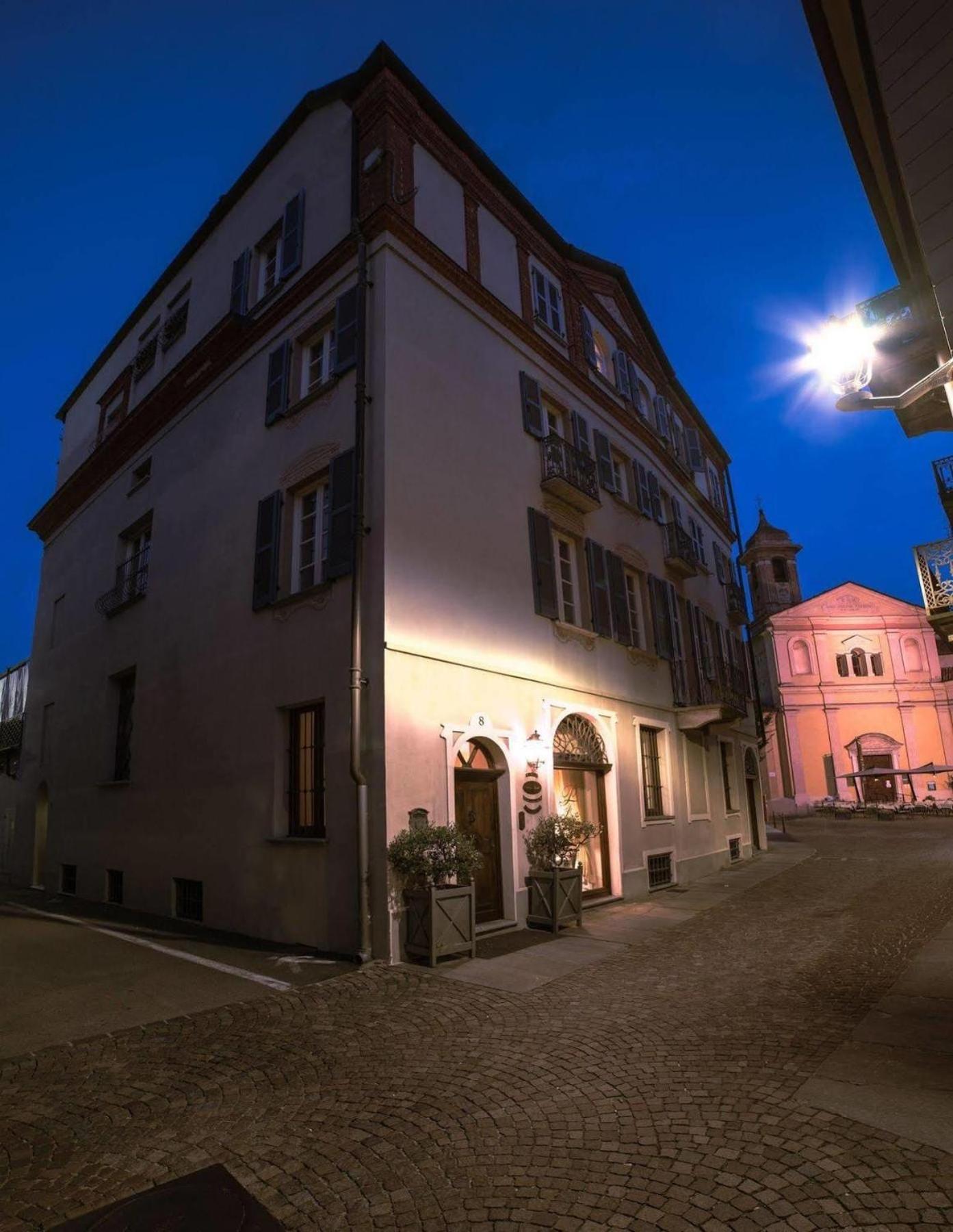 Palazzo Finati Acomodação com café da manhã Alba  Exterior foto