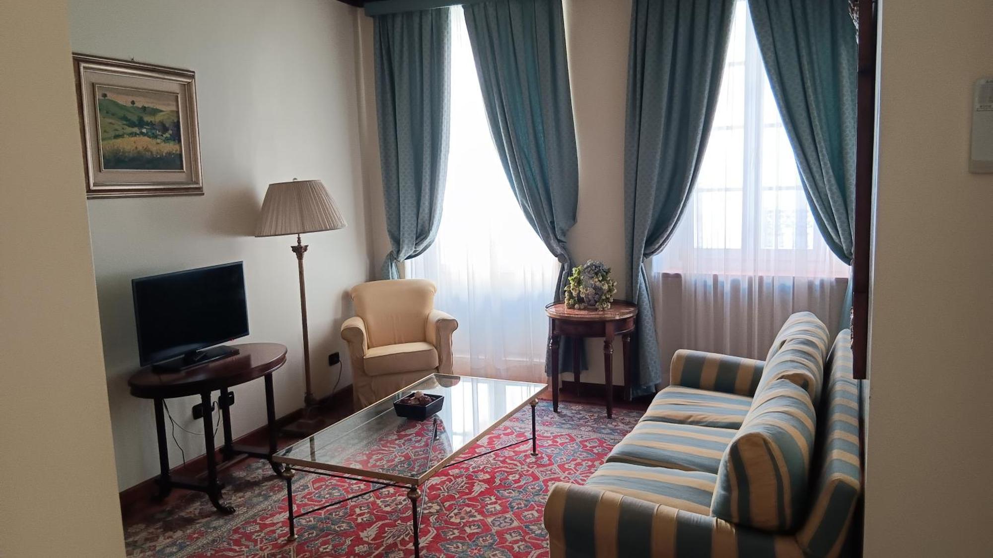 Palazzo Finati Acomodação com café da manhã Alba  Exterior foto