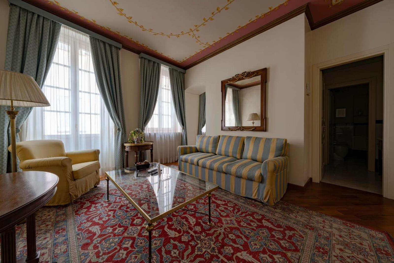 Palazzo Finati Acomodação com café da manhã Alba  Exterior foto