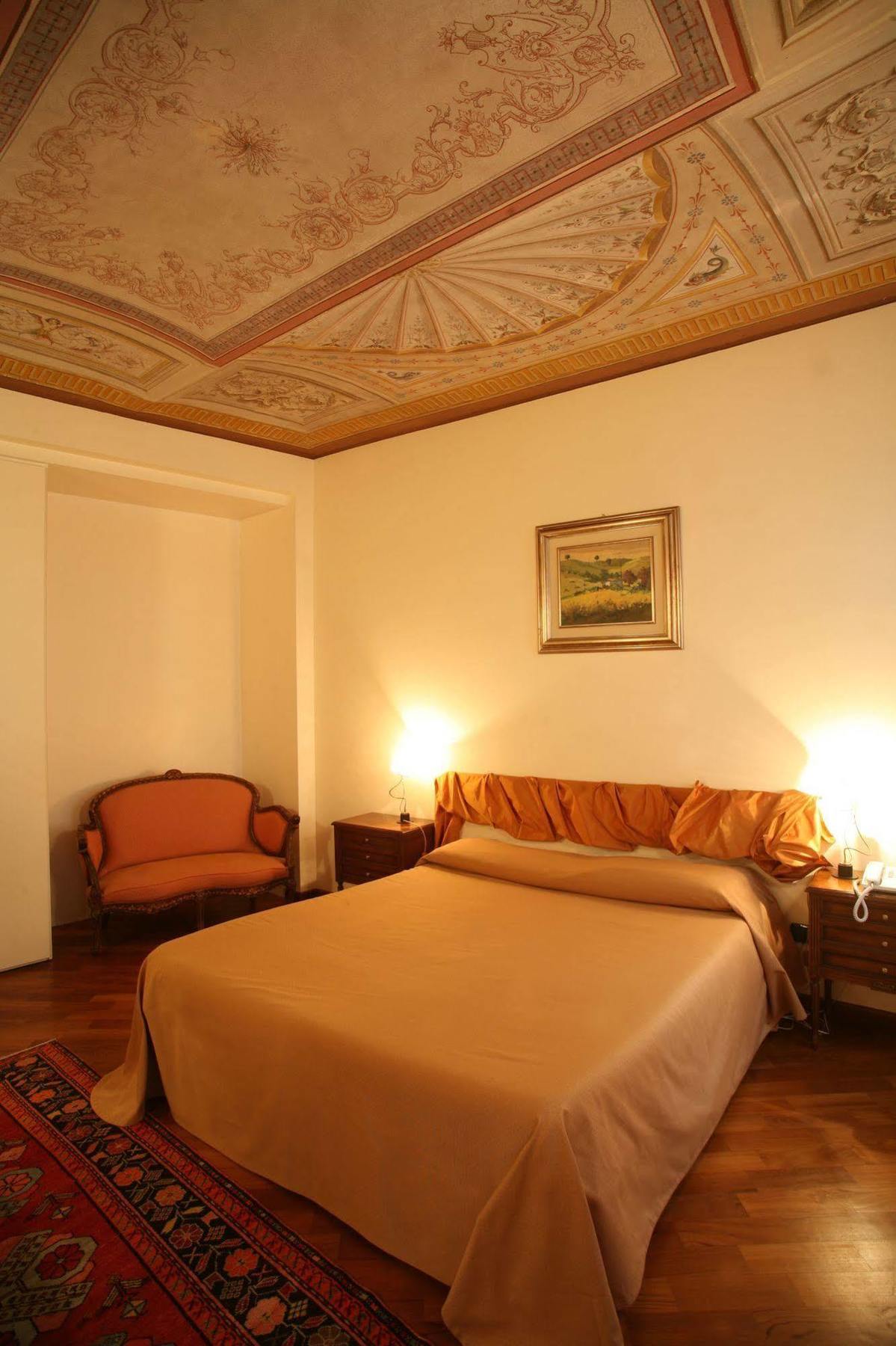 Palazzo Finati Acomodação com café da manhã Alba  Exterior foto